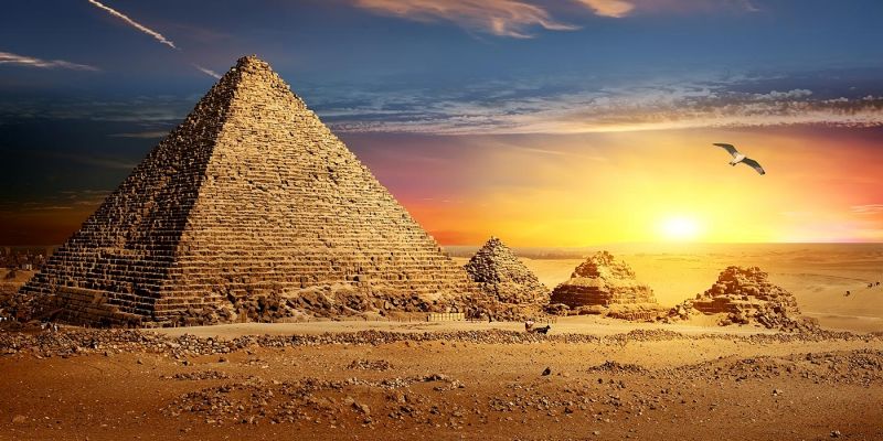 foto piramide egito - NOTAS HISTÓRICAS E CULTURAIS BÍBLICAS- Provérbios 8